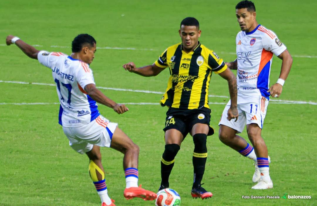 Academia Puerto Cabello y Deportivo Táchira se enfrentan en un duelo crucial por la Liga FUTVE