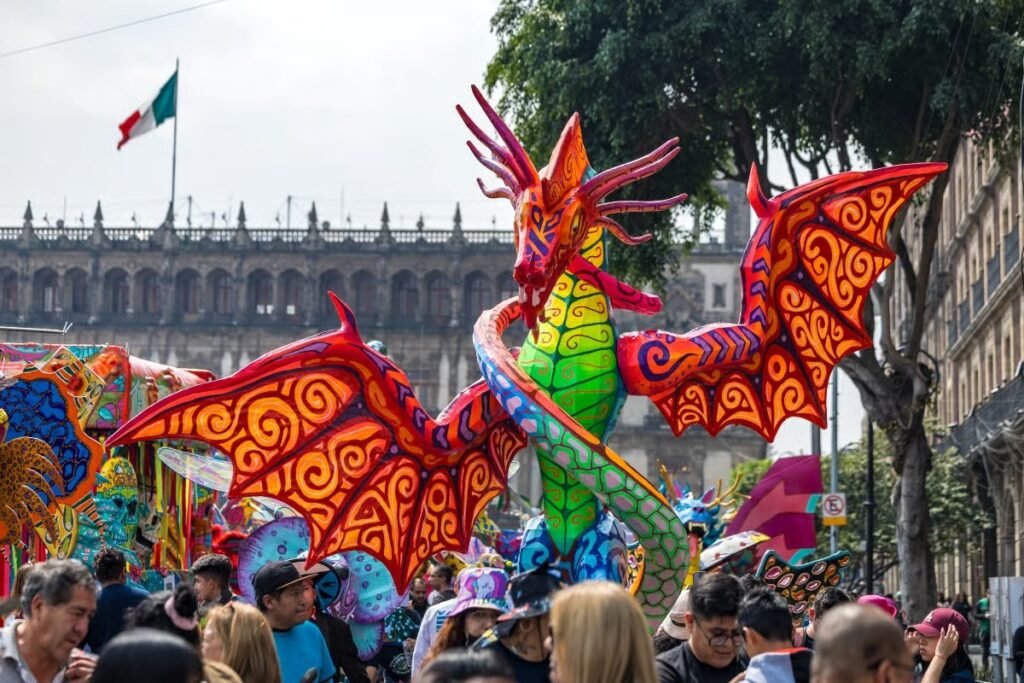 Agenda capitalina imperdible: desfiles, ferias gastronómicas y tradiciones de temporada para disfrutar el fin de semana