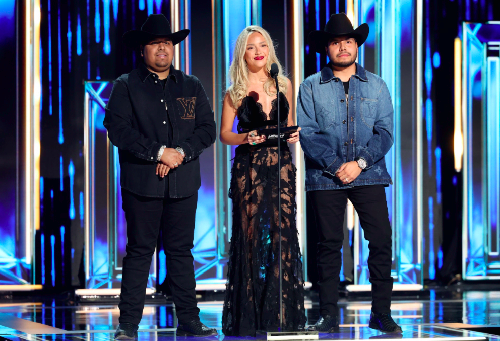 Ana Mena brilla con luz propia en la Semana y los Premios Billboard de la Música Latina 2026