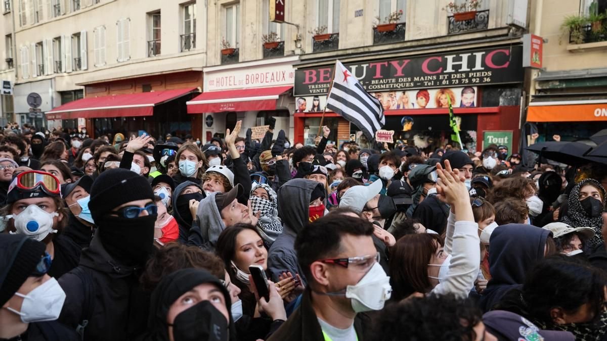 Arrestos masivos en parís y despliegue policial récord ante una nueva jornada de movilizaciones en francia