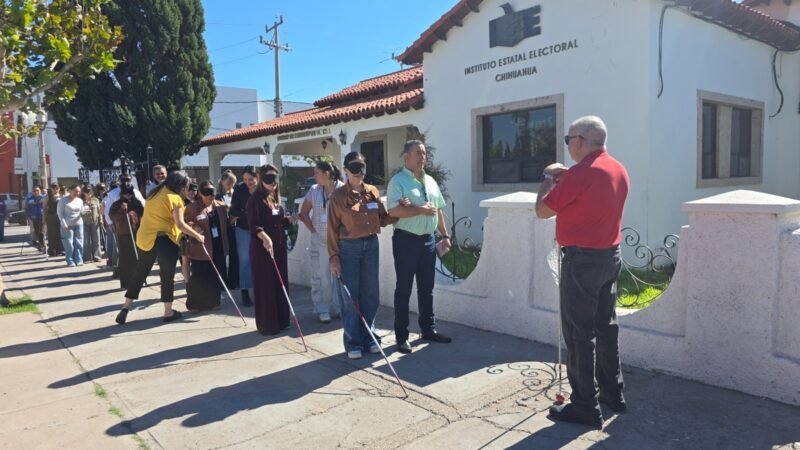 Capacitan a trabajadores del instituto electoral chihuahuense en materia de inclusión y accesibilidad para votantes