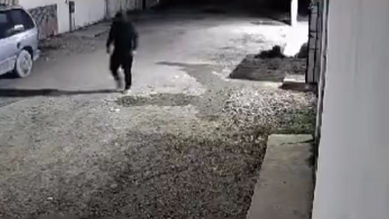 Capturan en video el momento exacto en que delincuente roba un automóvil con tecnología de clonación