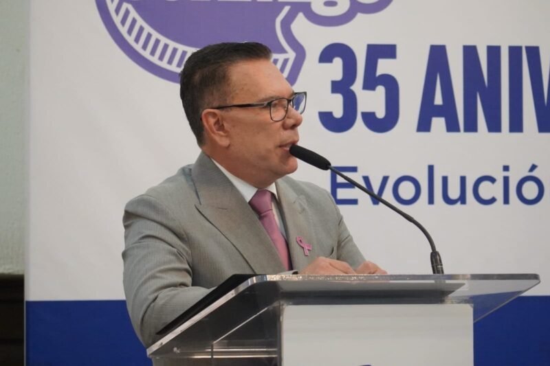 Centro estatal de cancerología celebra tres décadas y media de historia con actualización médica