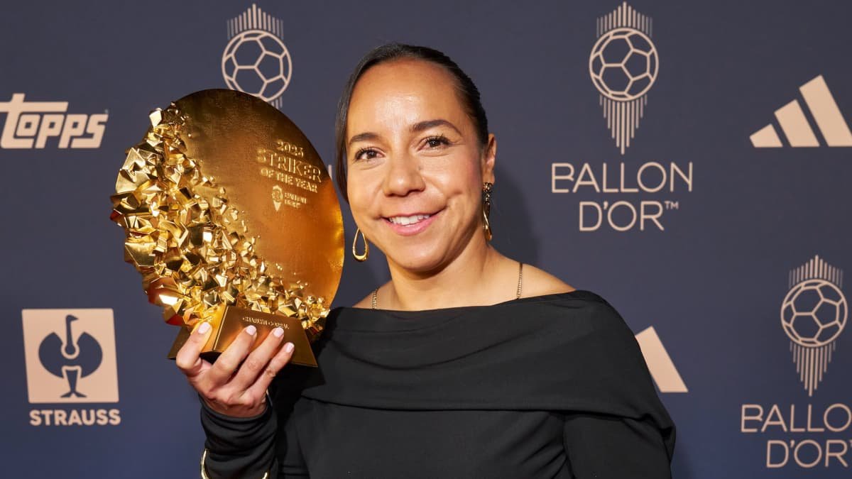Charlyn Corral conquista el Trofeo Gerd Müller y hace historia en el Balón de Oro 2026