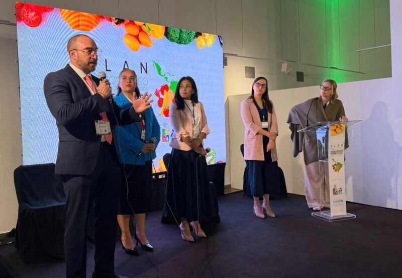 Chihuahua expone en Chile su modelo de atención integral contra la desnutrición infantil