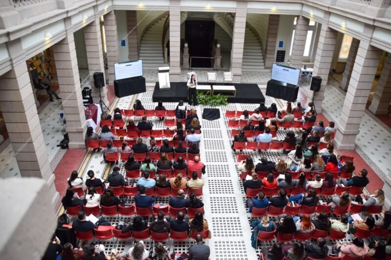 Cierran con éxito el Congreso Estatal de Farmacovigilancia tras congregar a expertos en salud