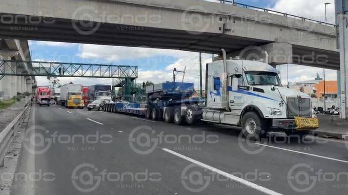 Colapso vial prolongado en la vía México-Toluca tras manifestación que supera las veinticuatro horas