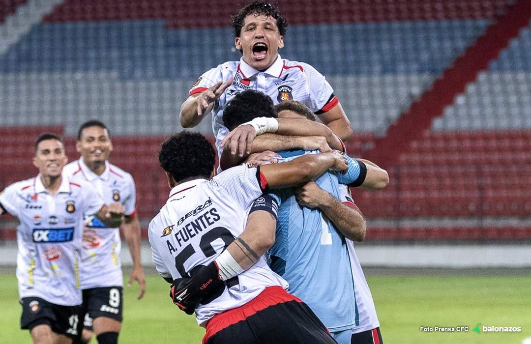 Copa Venezuela: Caracas FC elimina a Estudiantes de Mérida desde el punto penal