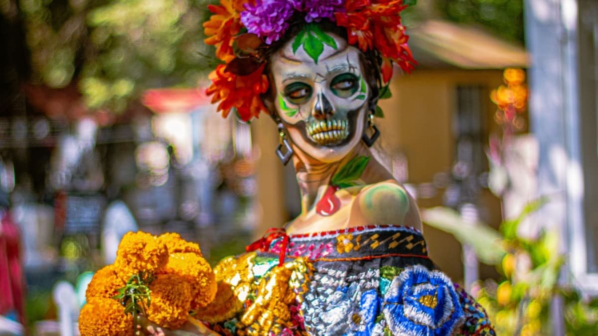 Coyoacán se prepara para recibir el gran desfile de catrinas con catrinas y color