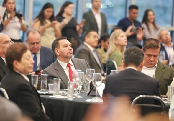 Cruz Pérez Cuéllar reconoce la labor de los galardonados en el Premio Estatal de Periodismo 2026