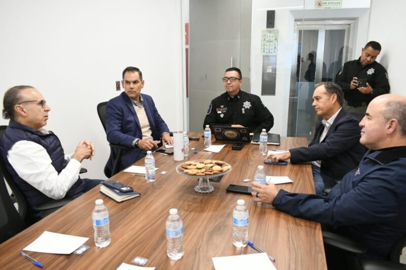 diálogo abierto entre gilberto loya y líderes civiles en ciudad juárez por la seguridad