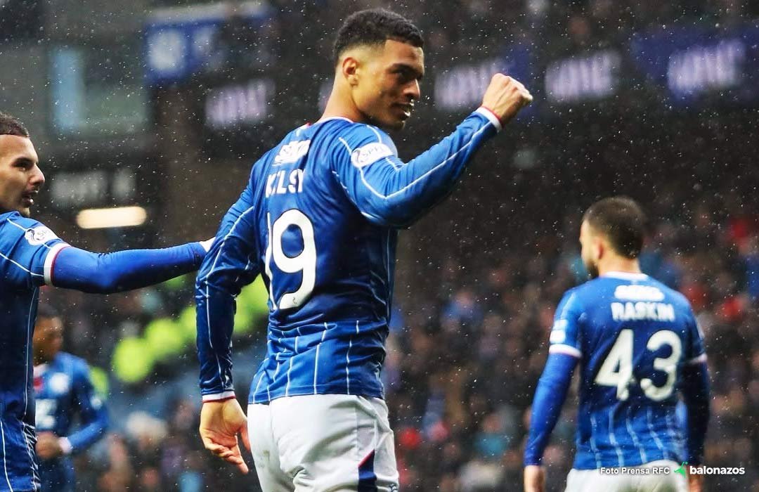 doblete y exhibición del venezolano Kevin Kelsy en la contundente victoria del Rangers en Escocia