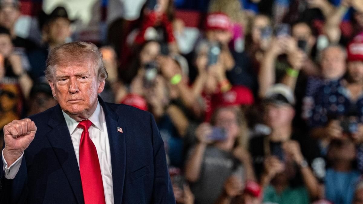 Donald Trump respalda la llegada a Estados Unidos del político brasileño Flávio Bolsonaro