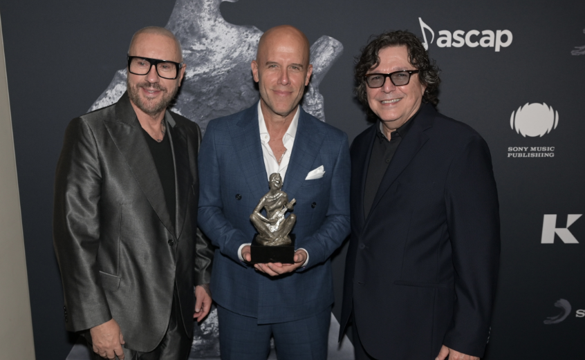 El cantautor peruano Gian Marco sorprende a su audiencia al incursionar en la salsa con su nueva producción discográfica