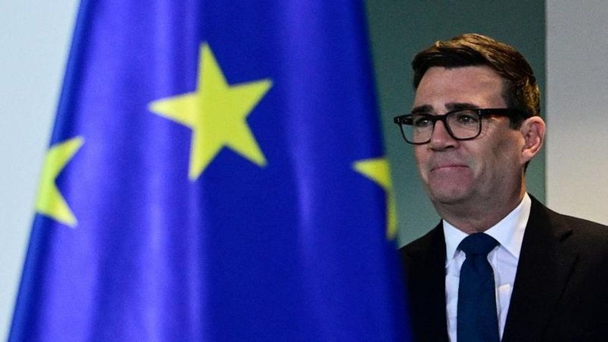 El primer ministro británico impulsa en el Parlamento un giro estratégico para estrechar lazos con la Unión Europea