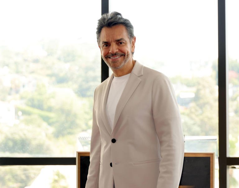 Eugenio derbez evalúa frenar su carrera artística para disfrutar el éxito acumulado