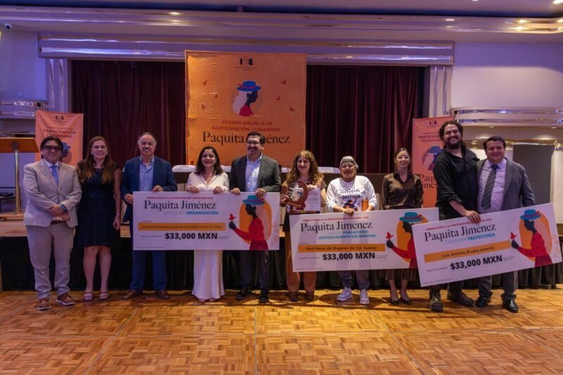 Galardonan en Chihuahua a defensores de derechos humanos y colectivos con el Premio Paquita Jiménez 2026