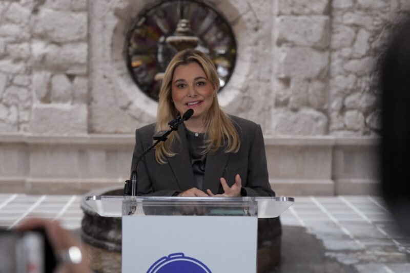 Gobernadora Maru Campos defiende la libertad de expresión frente a amagos legales de Cruz Pérez Cuéllar