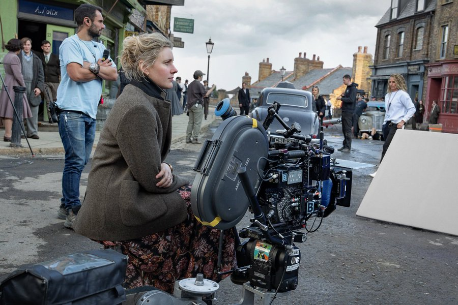 greta gerwig defiende su visión para narnia y la elección de meryl streep como la voz de aslan