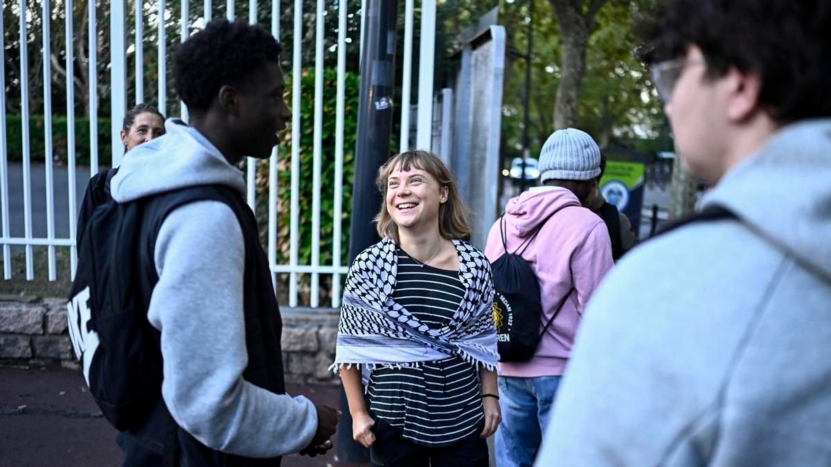 Greta Thunberg respalda las movilizaciones estudiantiles en Francia durante la quinta jornada de protestas