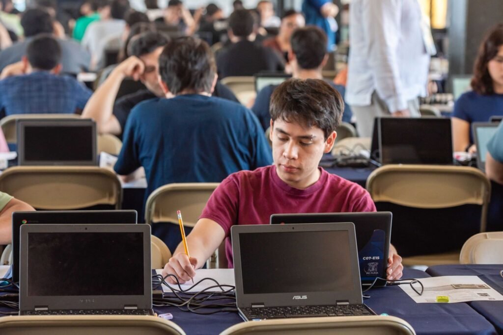 Guía definitiva para la convocatoria 2026 del SUAyED de la UNAM: fechas, registro y oferta académica