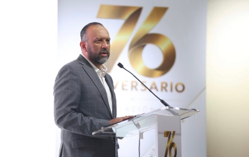 Héctor Ortiz elogia la trayectoria de los hoteleros fronterizos en su septuagésimo sexto aniversario