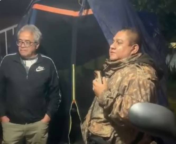 Hijo violento golpea y amenaza a su madre anciana para robarle su hogar en Tultitlán