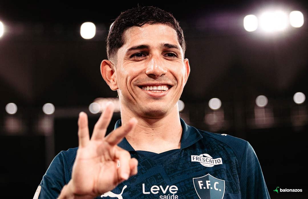 Histórica actuación de Jefferson Savarino con un triplete en la aplastante victoria del Fluminense