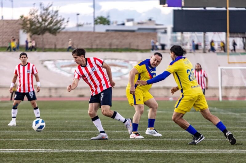 Historicas figuras de Chivas vencen al América en emocionante clásico disputado en Chihuahua
