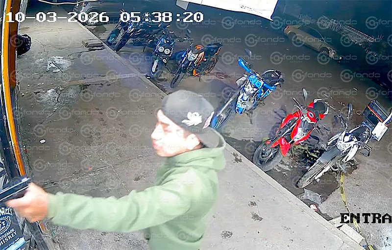 Hombre armado irrumpe en establecimiento nocturno del Estado de México y siembra terror