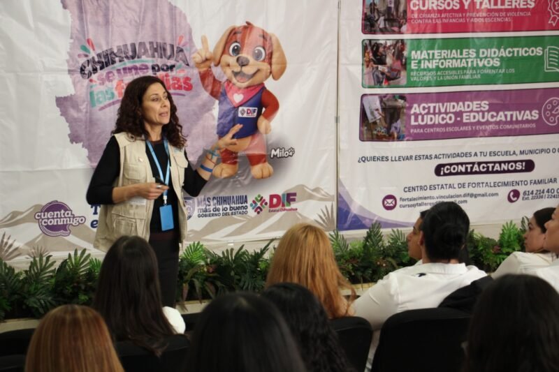 Implementan talleres de crianza afectiva y respetuosa para servidores públicos en la sierra chihuahuense