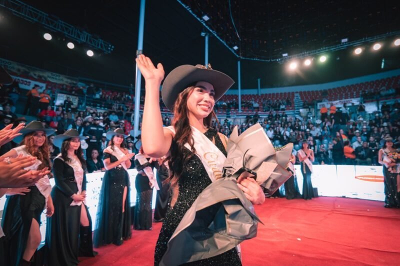 Ivana Paulina Miramontes es coronada como la nueva soberana de la ExpoGan Chihuahua 2026