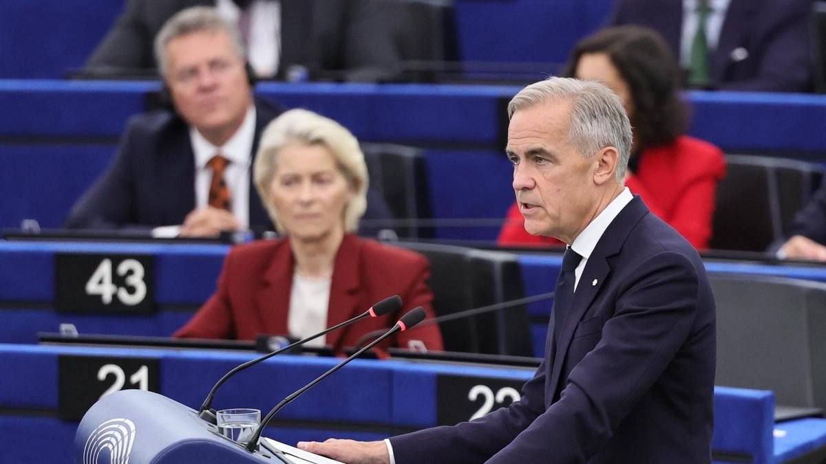 La controvertida propuesta de Von der Leyen para integrar a Canadá en la UE naufraga por el rechazo comunitario