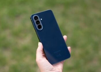 La crisis de semiconductores obliga a Samsung a recortar la producción y subir el precio de sus teléfonos más populares