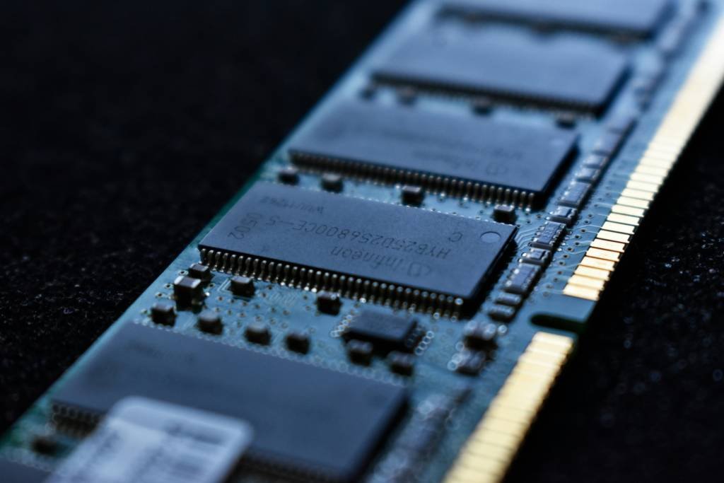 La innovadora tecnología de memoria z2ram busca solucionar la crisis global provocada por la inteligencia artificial