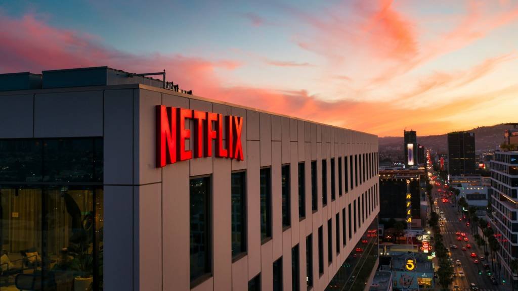 La mayor reducción de plantilla en la historia de Netflix afecta al seis por ciento de sus trabajadores