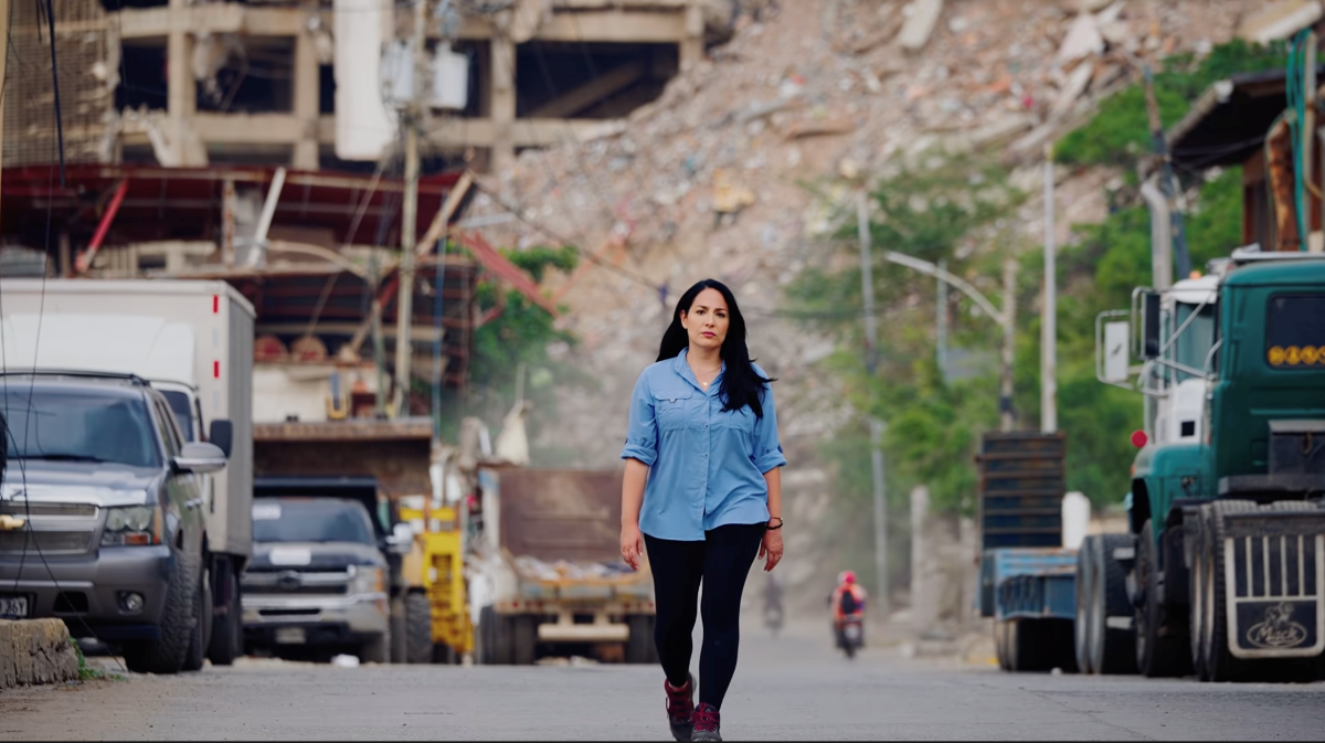 La periodista Alejandra Oraa debuta con el documental “La Ruta Venezuela” sobre resiliencia y sismos