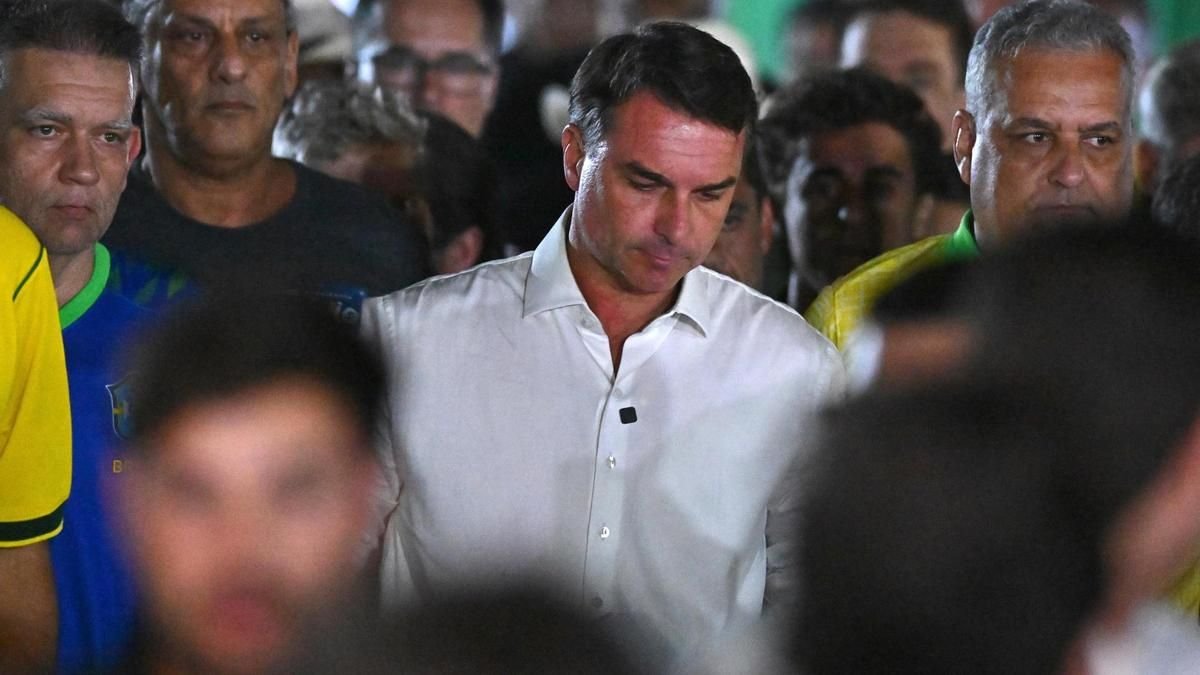 La ultraderecha global oscila entre la denuncia de fraude y el silencio tras la victoria de Lula