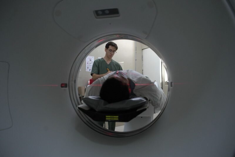 Llaman autoridades sanitarias en Chihuahua a identificar signos de alerta para prevenir complicaciones por meningitis