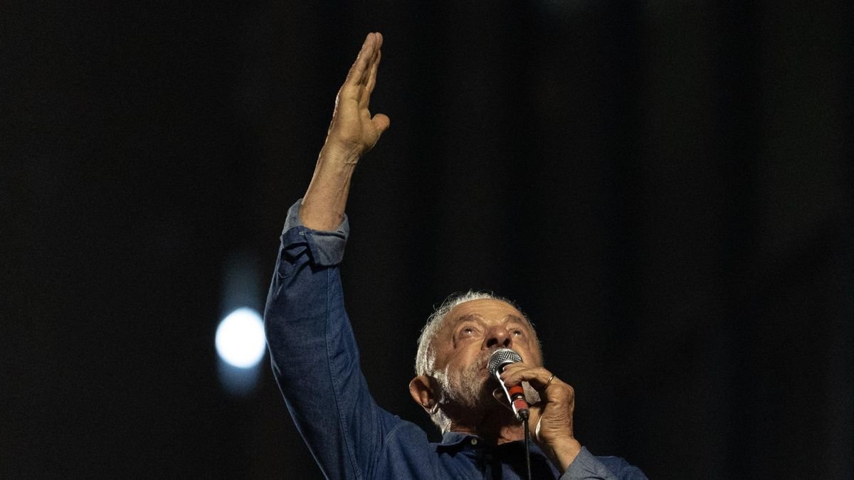 Lula da Silva frena a la ultraderecha brasileña y asegura su cuarto mandato presidencial
