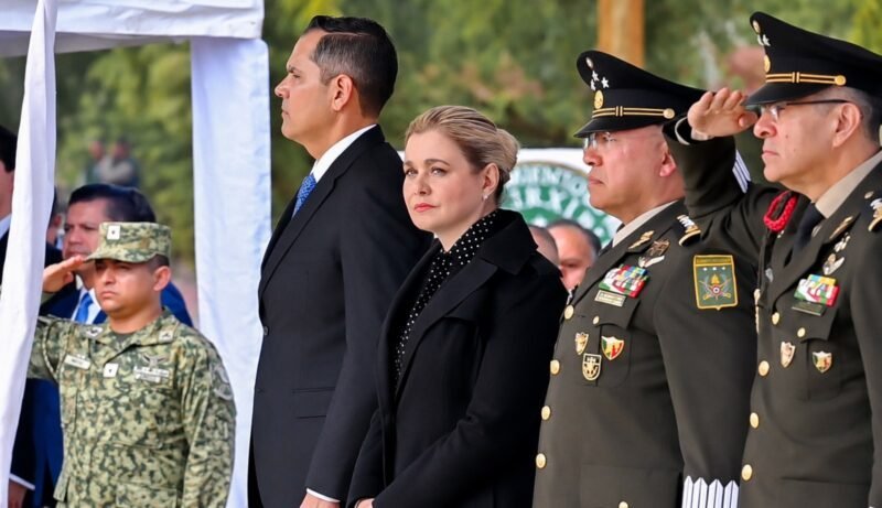Maru campos acude a la asunción del nuevo mando de la undécima región militar en torreón