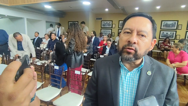 Protesta estudiantil en la UACH expone carencias en instalaciones mientras autoridades admiten déficit financiero