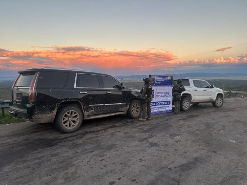 Recuperan en Ocampo dos camionetas de lujo con reporte de robo en Estados Unidos