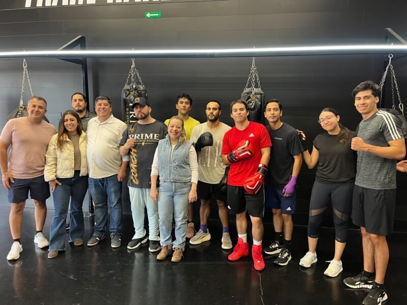 Regidores capitalinos visitan el gimnasio Prime Boxing CUU para impulsar el talento local