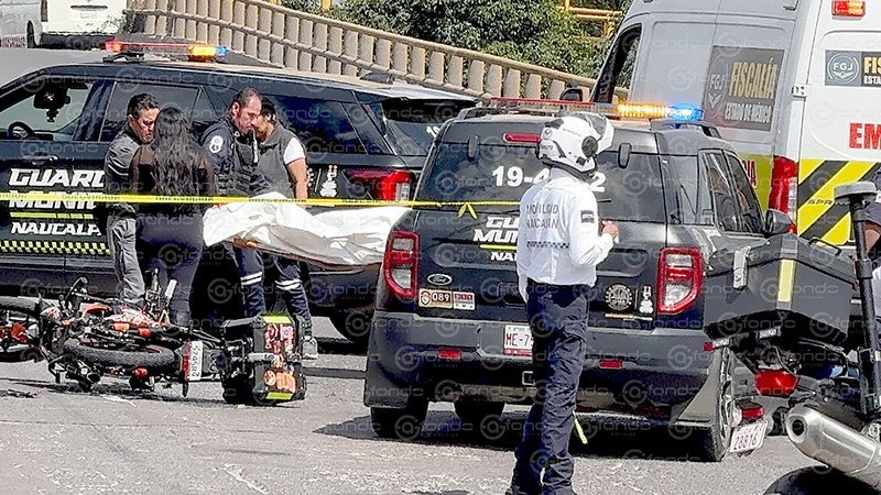 Tragedia en Naucalpan: padre presencia el fallecimiento de su hijo tras un choque en moto