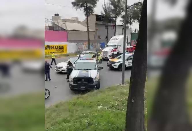 Tragedia vial en los límites capitalinos: motociclista pierde la vida tras ser embestido por autobús