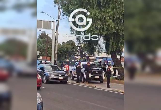 Trágico accidente en Ecatepec: motociclista pierde la vida tras derrapar en el carril confinado del Mexibús