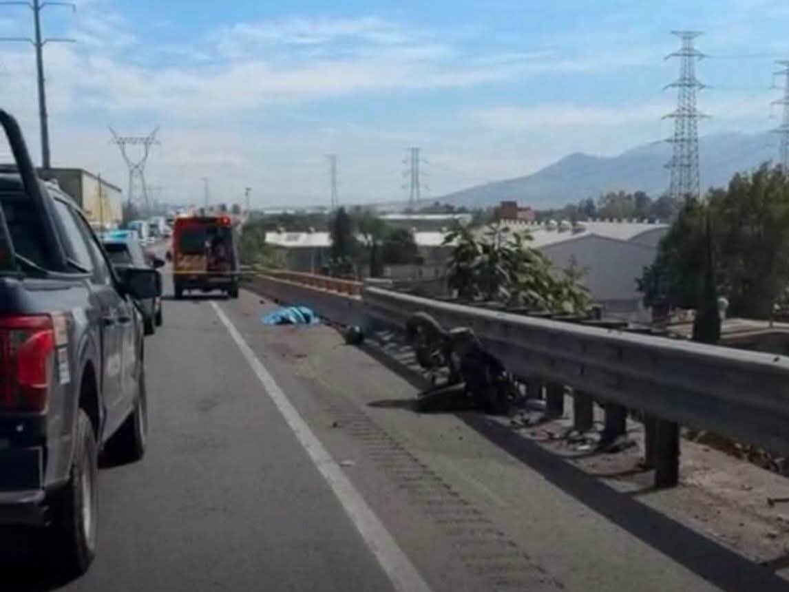 Trágico accidente en el Circuito Exterior Mexiquense cobra la vida de un motociclista