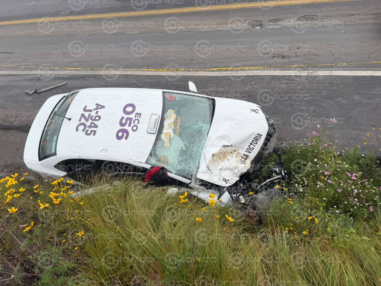 Trágico accidente en el Edomex: taxi embiste a dos jóvenes que se dirigían a clases