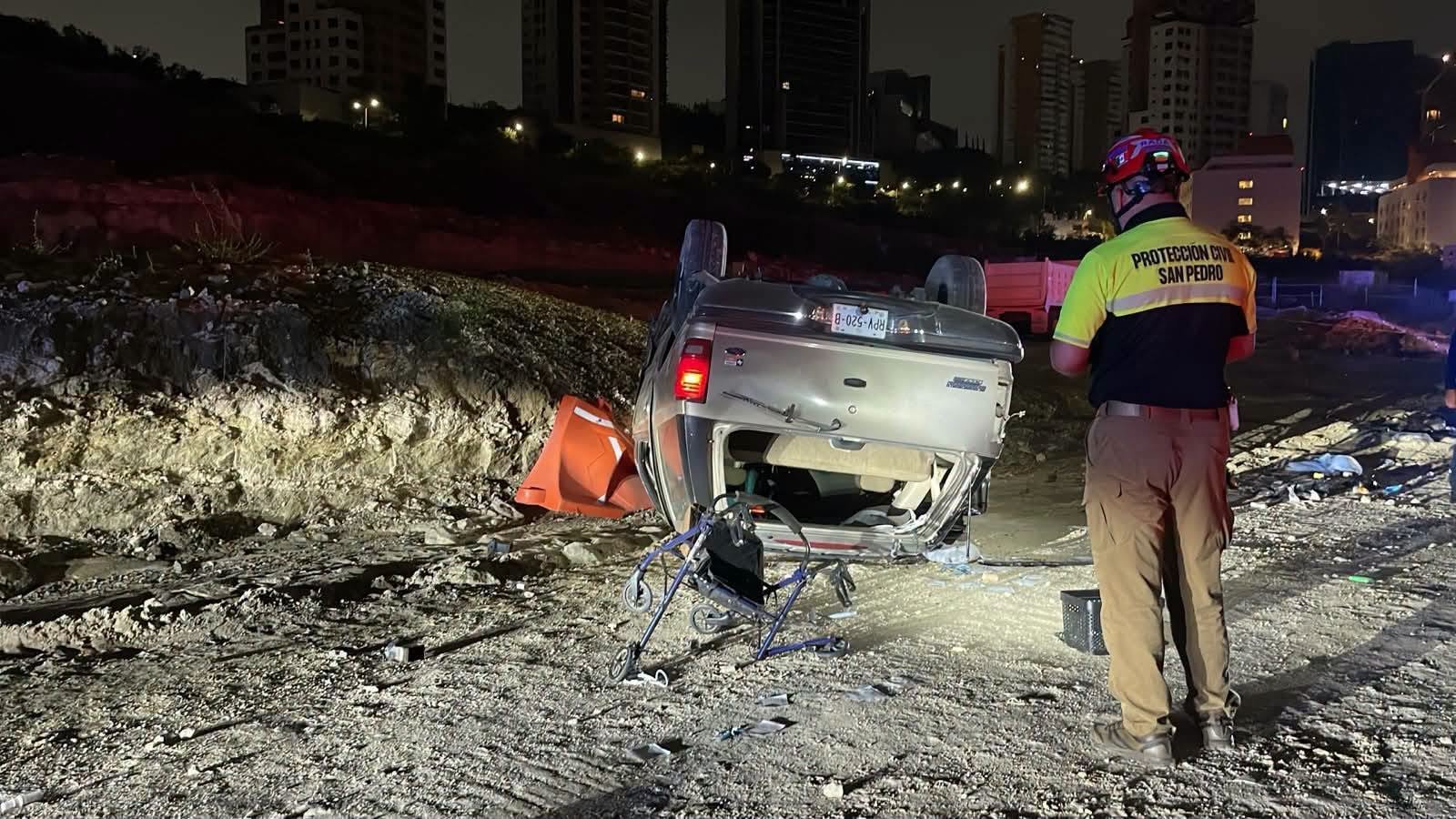 Trágico viaje al hospital: adulta mayor pierde la vida tras volcadura de camioneta en Edomex
